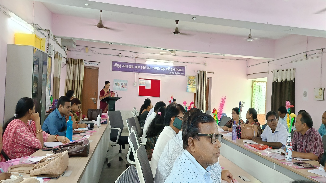 District Level Review Meeting With Deo, Beos, Abeos & Crccs Of Fln Model School